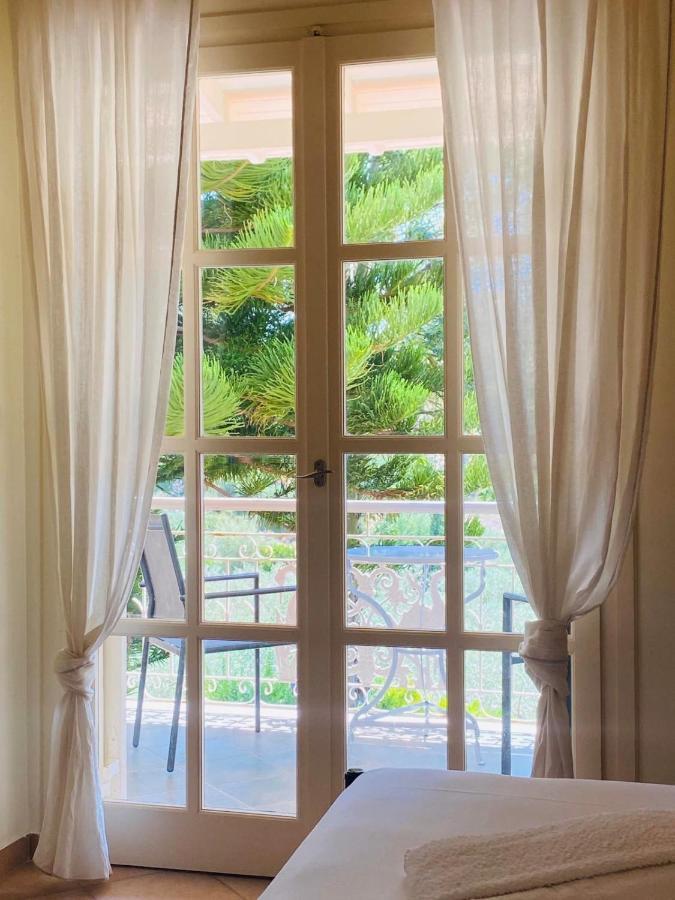 Vkastri Aparthotel วาซีลีกี ห้อง รูปภาพ