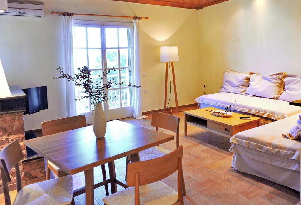 Vkastri Aparthotel วาซีลีกี ภายนอก รูปภาพ